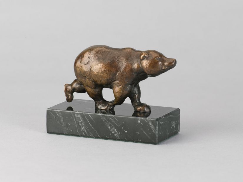 August Gaul | Bear | 1914 | bronze | signed and casting stamp | 5 x 9.5 x 3